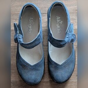 Alegria Ella Mary Jane Pumps Blue Glitter Leather Wedge – Excellent — Size 37